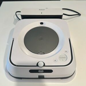 iRobot Braava jet m6 (6110) Wi-Fi Connected Robot Mop